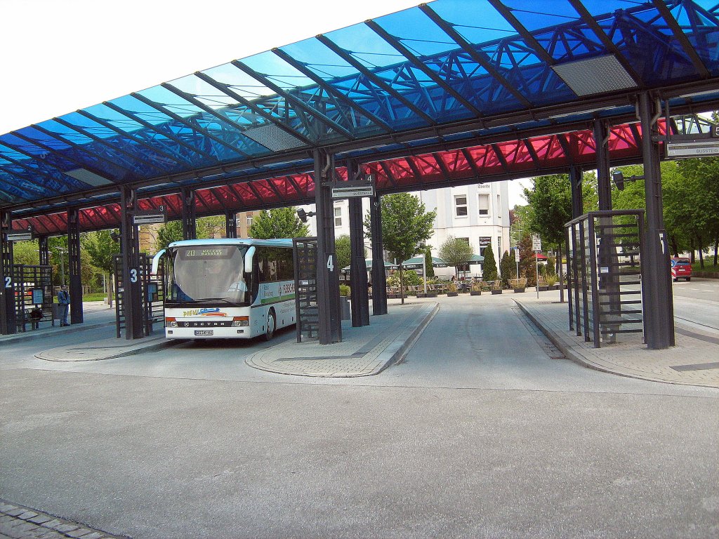 Am Busbahnhof in Gera, mai 2010