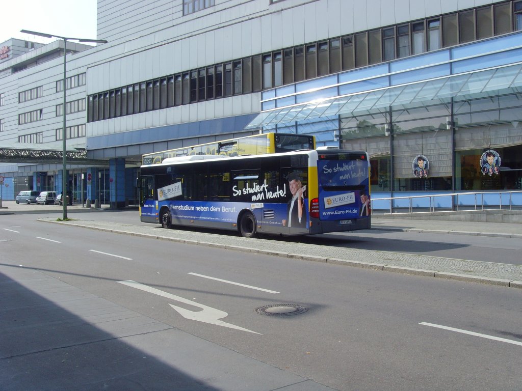 Busse am Busbahnhof Steglitz 2010