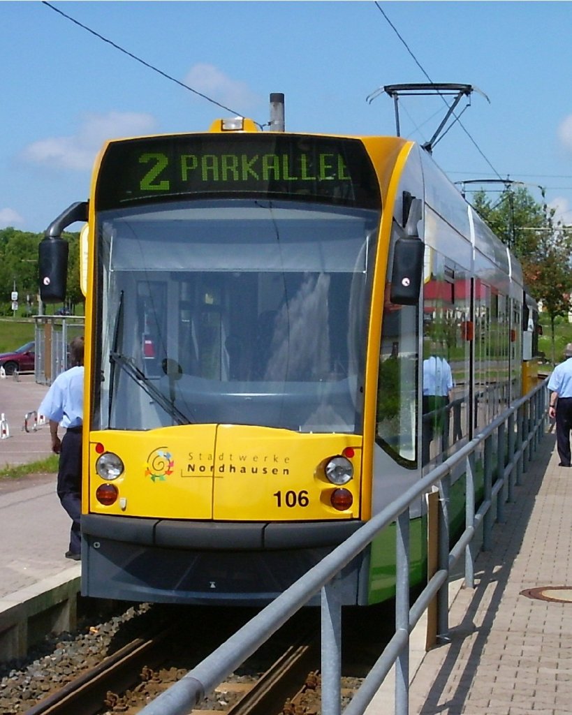 Combino auf der Linie 2 in Nordhausen