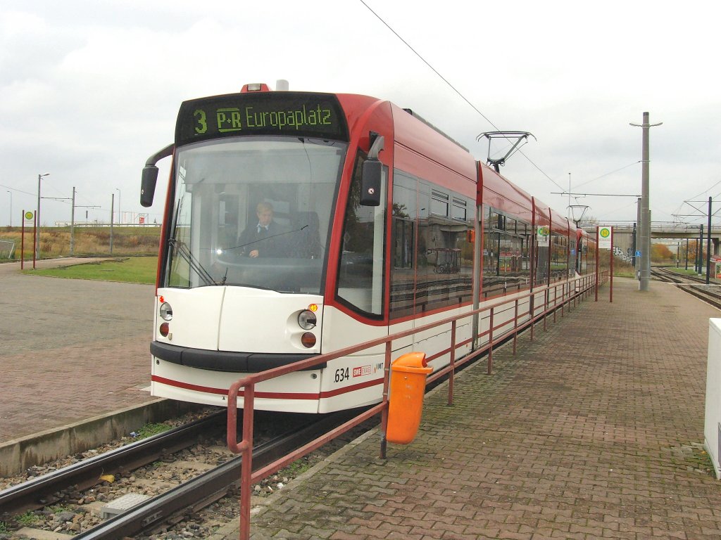 Combino-Zug der Linie 3 zum Europa-Platz in Windischholzhausen (Urbicher Kreuz), Erfurt November 2009