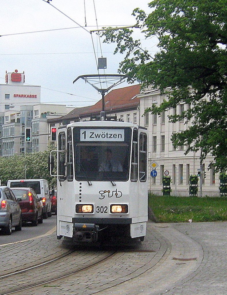 KT4D-Zug der Linie 1 nach Zwtzen, Gera 2010