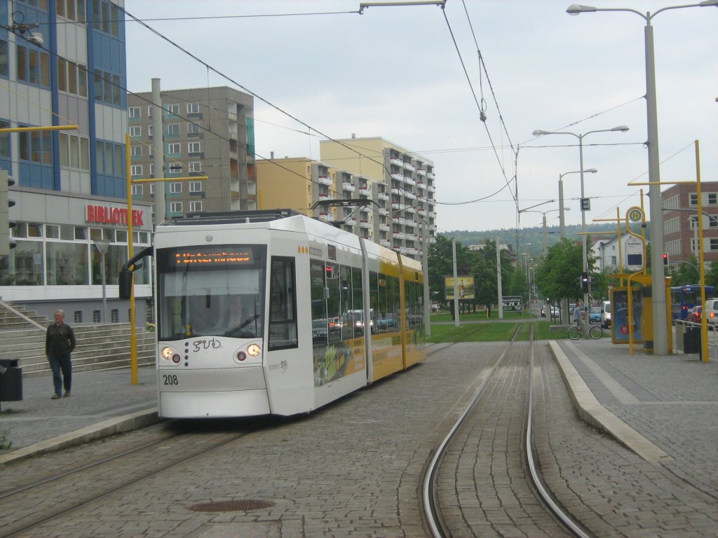 Linie 1 nach Untermhaus mit Niederflurwagen, Gera 2010