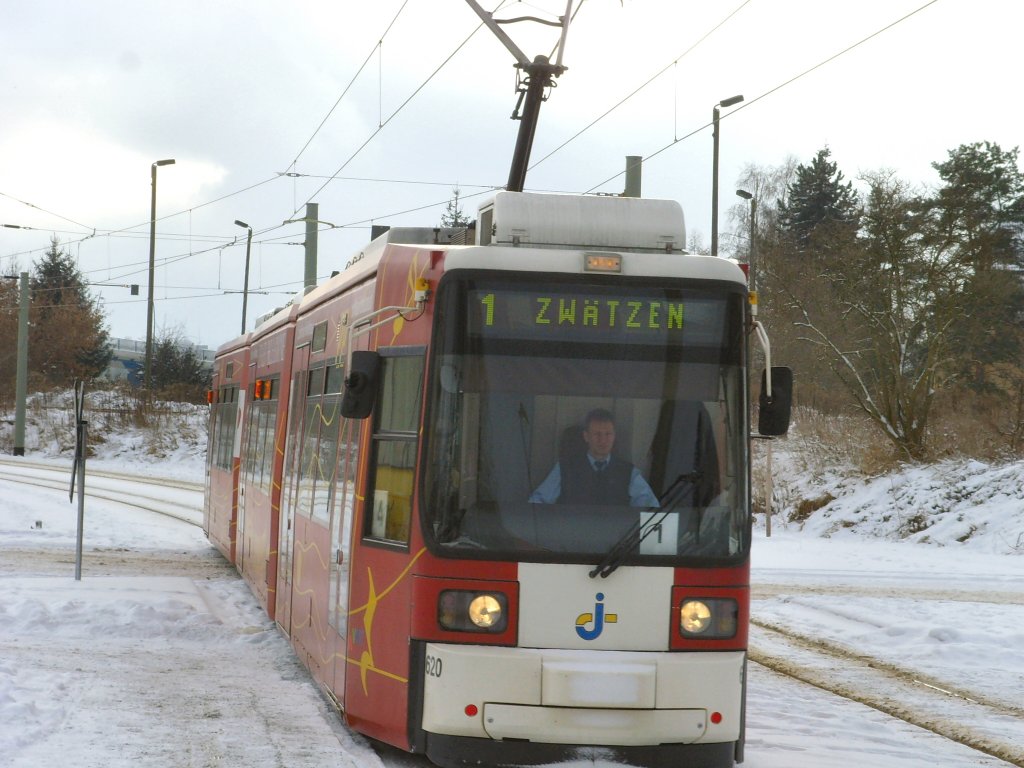 Linie 1 nach Zwtzen auf der Neubaustrecke in Gschwitz, Jena 4.1.2010