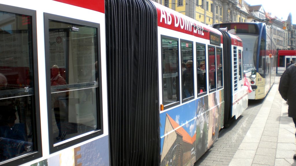 Mini-Gelenkbus der EVAG fr Stadtrundfahrten auf dem Anger, Erfurt 1.4.2010
