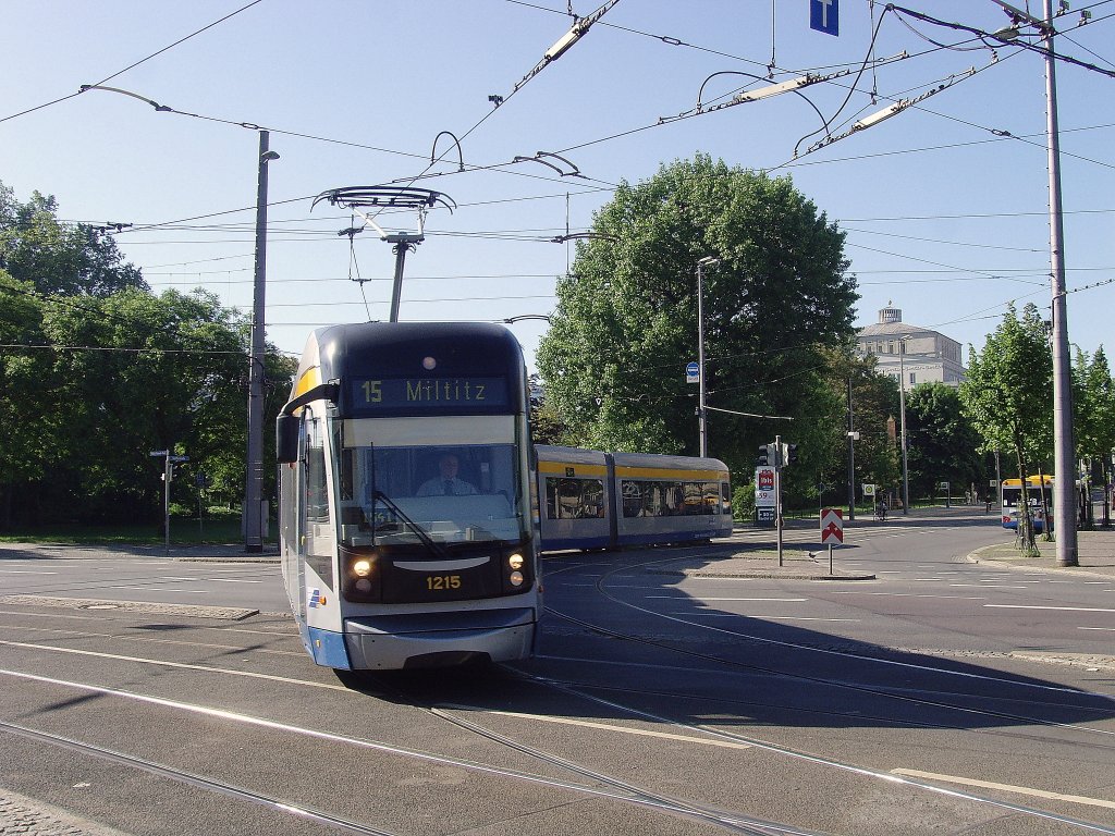 Niederflurbahn beim Leipziger Hauptbahnhof, Juni 2010