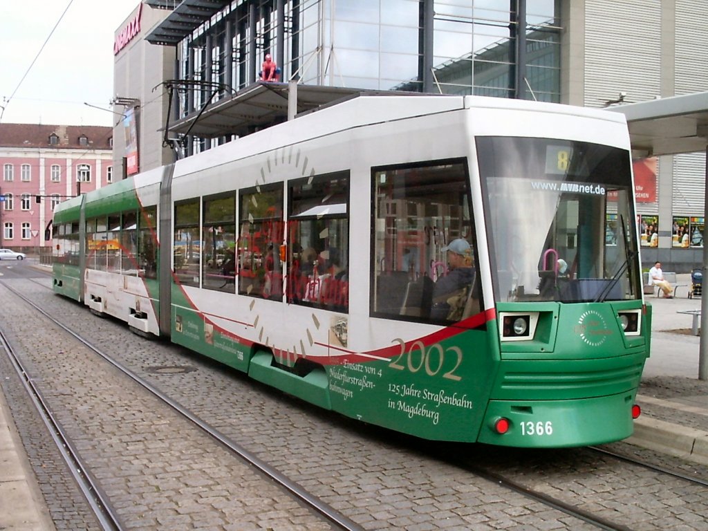 Niederflurbahn in Magdeburg, Foto von 2003