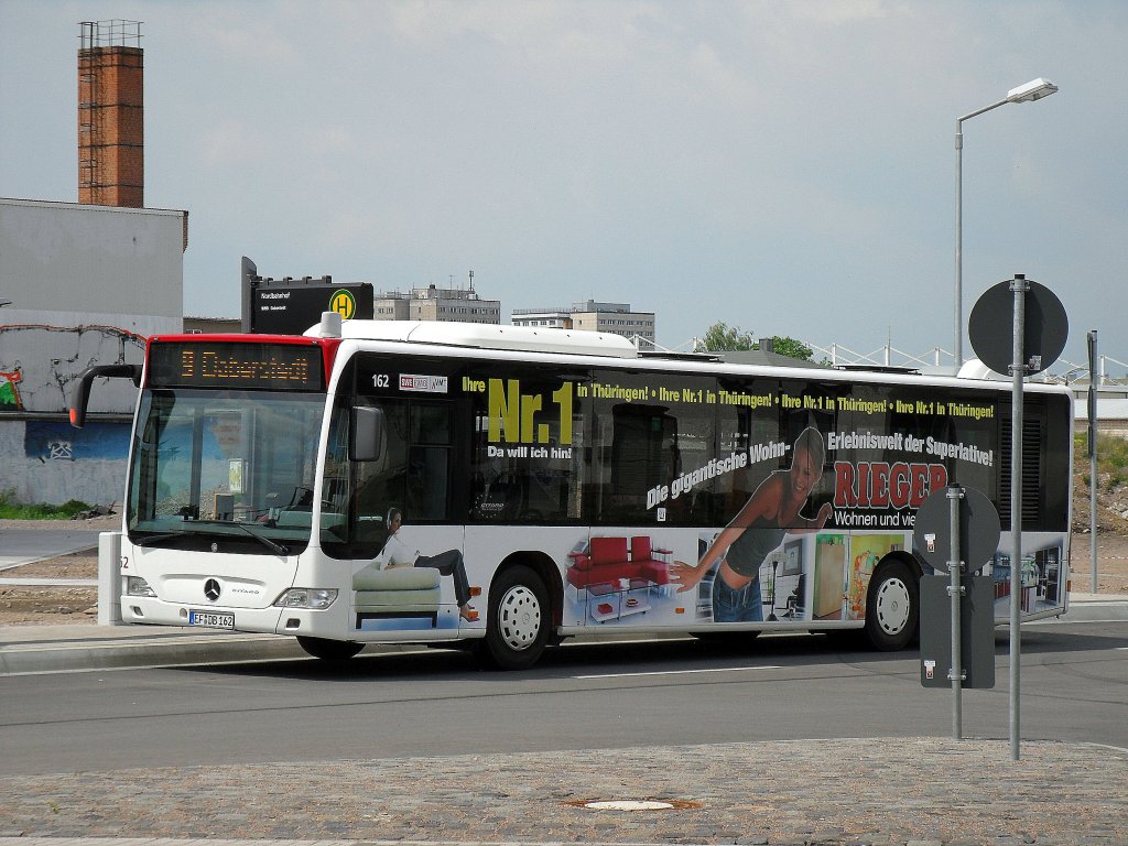 Stadtbus an der neuen Endstelle Nordbahnhof, Erfurt Mai 2010
