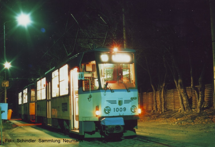Tw 1009 und 1010 in Leipzig Wiederitzsch (1992)