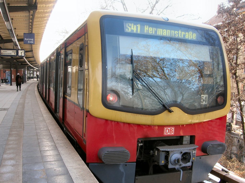 Zug der Ringbahnlinie S41 bis Hermannstrasse, Winter 2006 (26.1.2006)
