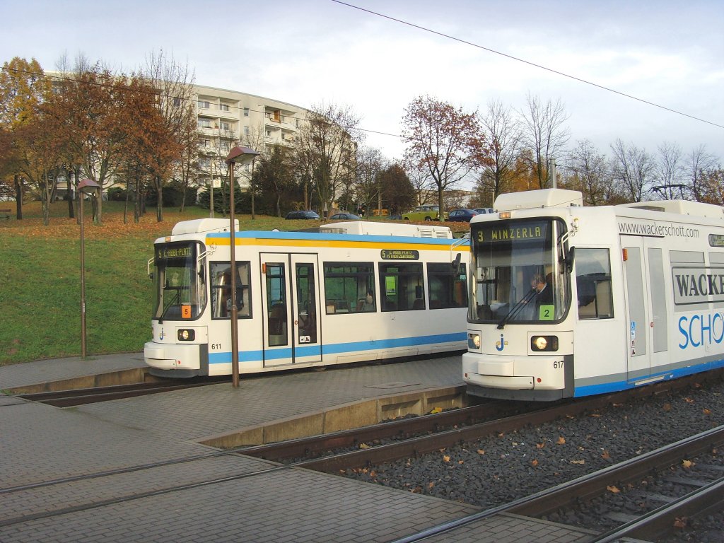 Zwei Linien beginnen (und enden) in Lobeda-Ost, Jena November 2009
