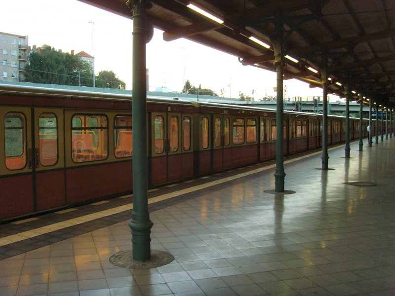 berliner S-Bahn in der Dmmerung, 2006