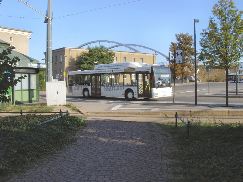 Bus am Hauptbahnhof Dessau, 12. 9. 2009