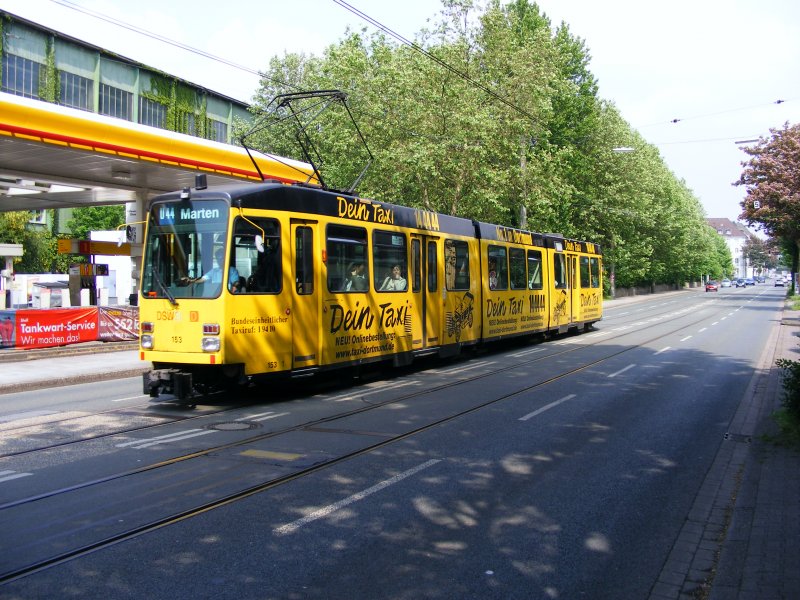 Ein DUEWAG-Stadtbahnwagen der Bauart N8C der Stadtwerke Dortmund auf der Rheinischen Strae als Linie U 44 nach Dortmund-Marten.