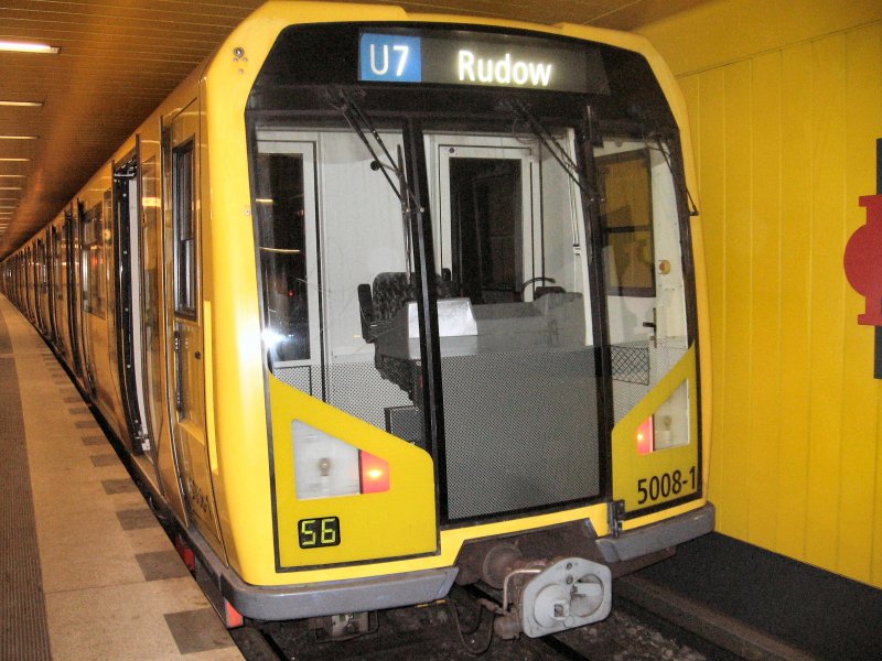 H-Zug auf der U7 nach Rudow, 2006