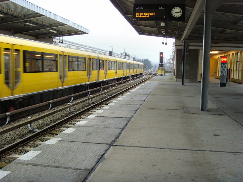 H-Zug in Biesdorf-Sd, Januar 2009