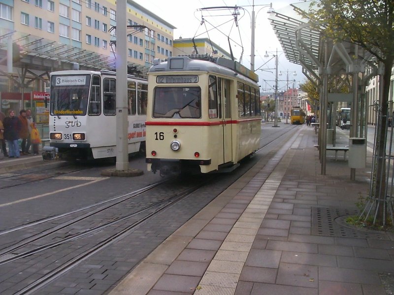Hist. Tw 16 und Tatra-Wagen in Gera
