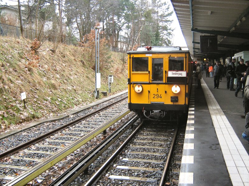 Hist. U-Bahnzug in Krumme Lanke, 2009