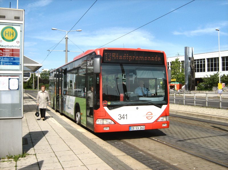 Linienbus im Stadtverkehr, Hst. Hauptbahnhof Cottbus - 6.6.2009