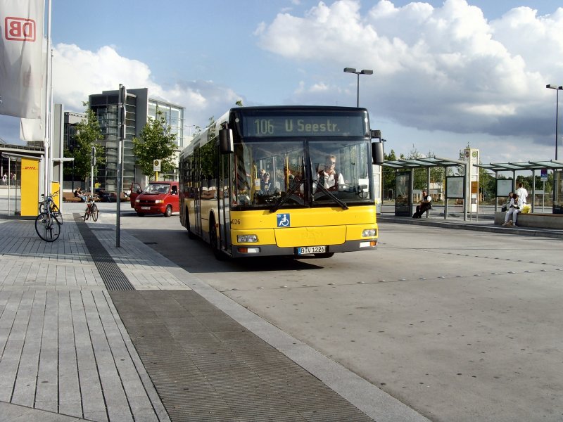 Linienverkehr am Sdkreuz, 2008