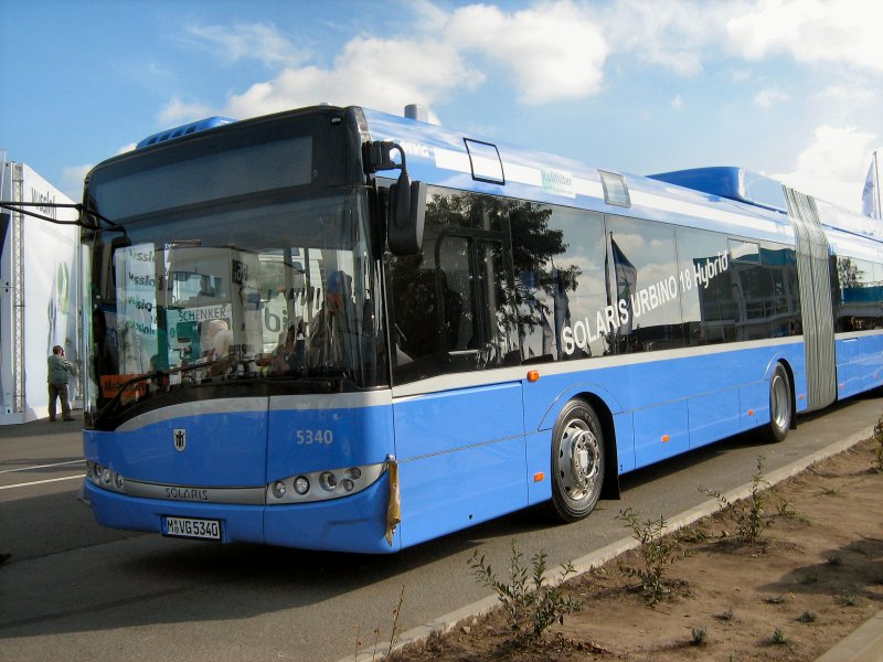 Neuer Solaris-Hybridbus fr den Stadtverkehr, Innotrans Berlin 2008
