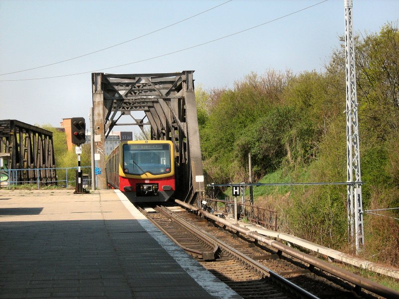 Ringbahn am Bhf. Storkower Strasse, 2009