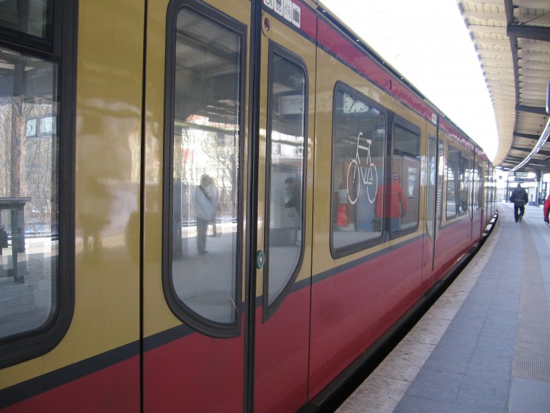 Ringbahnzug, 2005