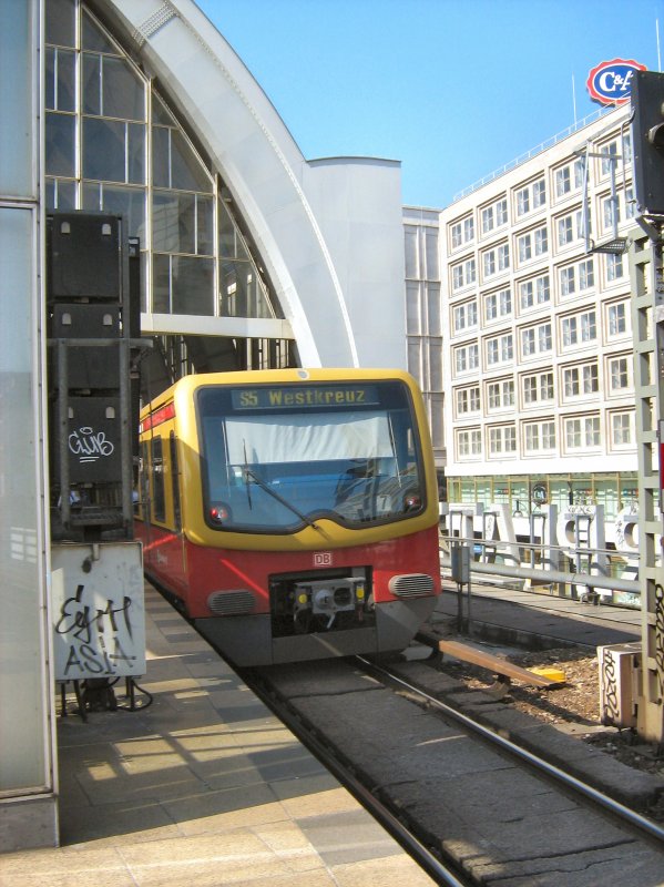 S-Bahn am Bhf. Alexanderplatz, Ostern 2009