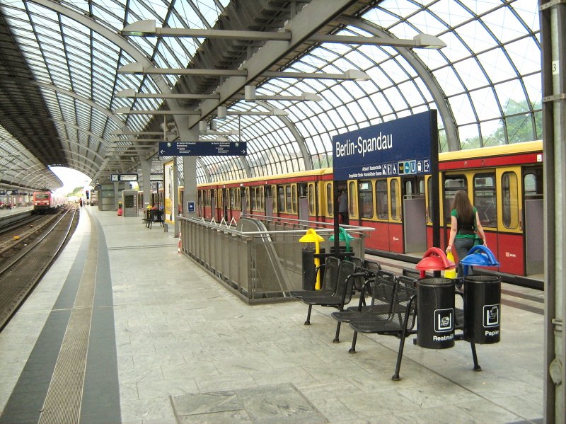 S-Bahn Endstation Spandau, S9 & S75, Mai 2009