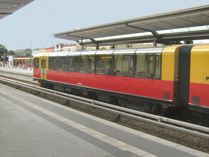 S-Bahn-Panoramazug in Berlin-Charlottenburg, Mai 2009