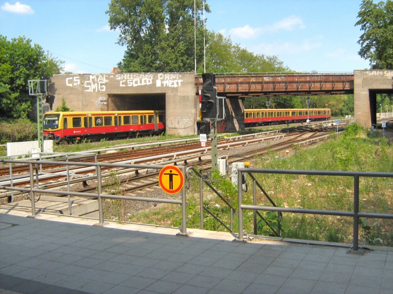 S-Bahn-Vollzug am Westkreuz, Mai 2009