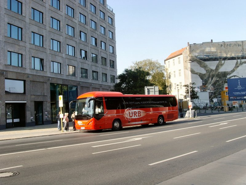 S-Bahnersatzverkehr mit Bussen von Nord bis Sd, hier am Tiergarten - 26.9.2009
