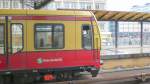 S-Bahn BR 481 im Regen am Alexanderplatz, Berlin    	  Beschreibung:  EXIF-Daten: CASIO COMPUTER CO.,LTD.