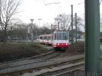 Stadtbahn/11994/ein-zweiteiliger-stadtbahnwagen-b-an-der Ein zweiteiliger Stadtbahnwagen B an der Ausfahrt der Wendeschleife an der Haltestelle Fredenbaum in Dortmund am 26.01.2004.