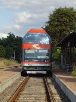 Dessau-Worlitzer Eisenbahn/32698/stirnansicht-des-doppelstocktriebwagens-hier-in-oranienbaum Stirnansicht des Doppelstocktriebwagens, hier in Oranienbaum - September 2009