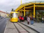 Niederflurbahn an der neuen Endstelle Gera-Zwtzen