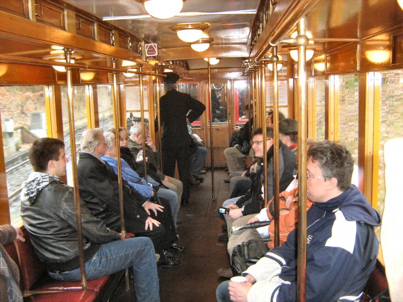 Unterwegs in der alten U-Bahn auf der U3, Mrz 2009