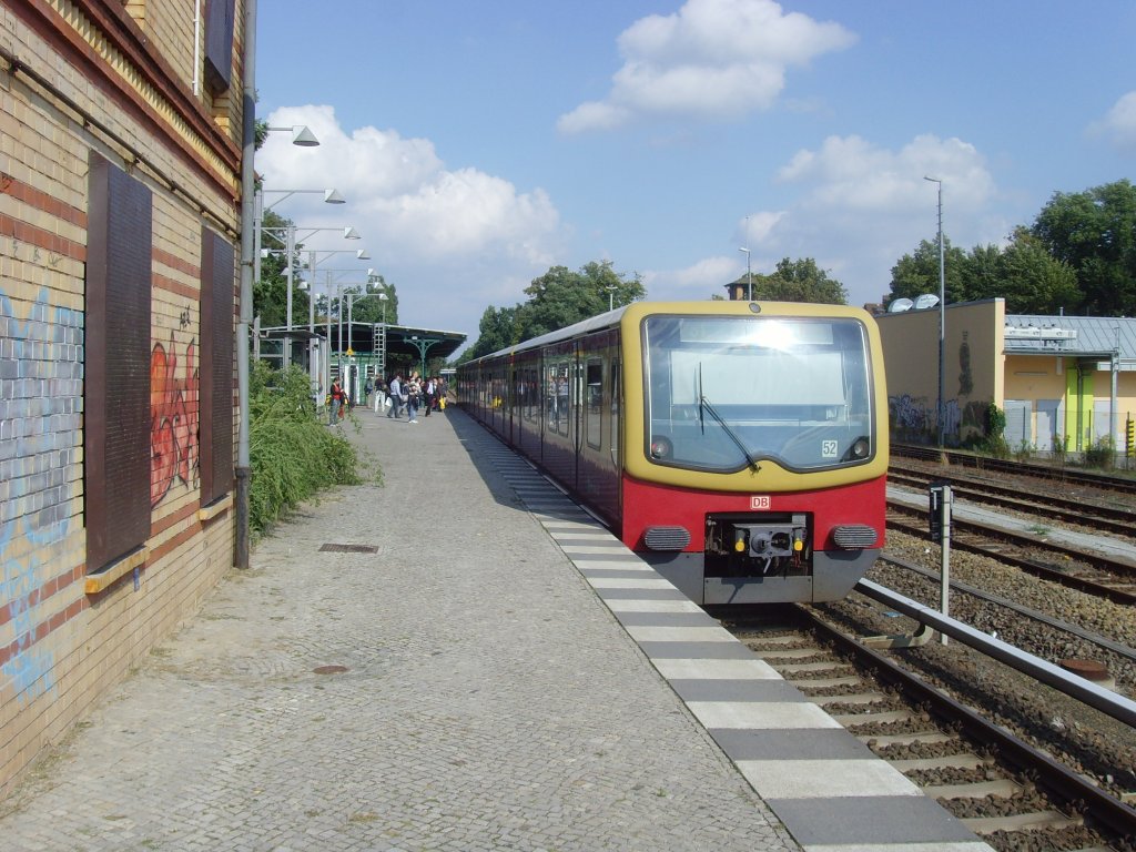 BR 481 im S-Bhf Lichterfelde West,  2010