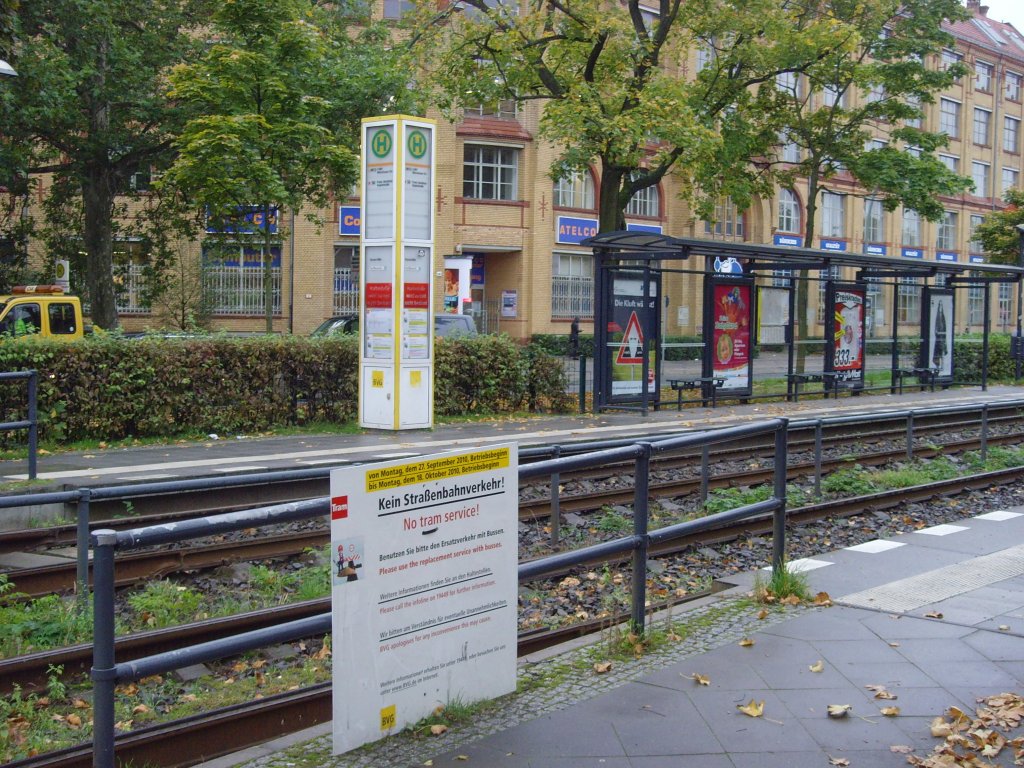 Hinweis auf den Schienersatzverkehr fr die Strassenbahnlinie M 13