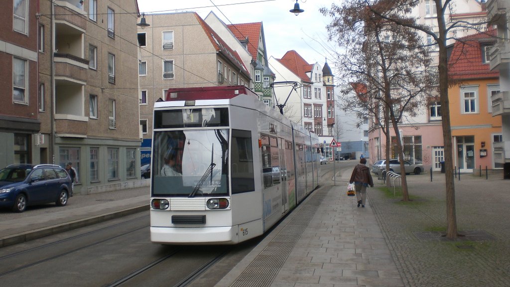 Niederflurahn in der Johannesstrasse, Erfurt 2010