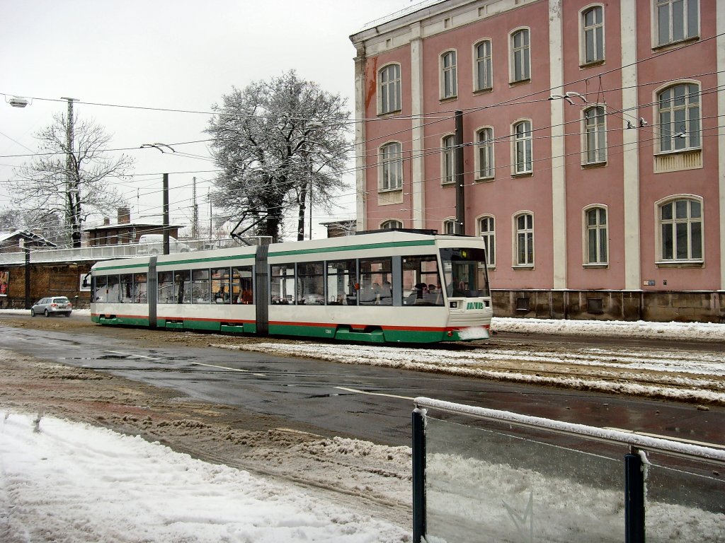 Niederflurbahn im Magdeburger Winterbetrieb, 31.12.2009