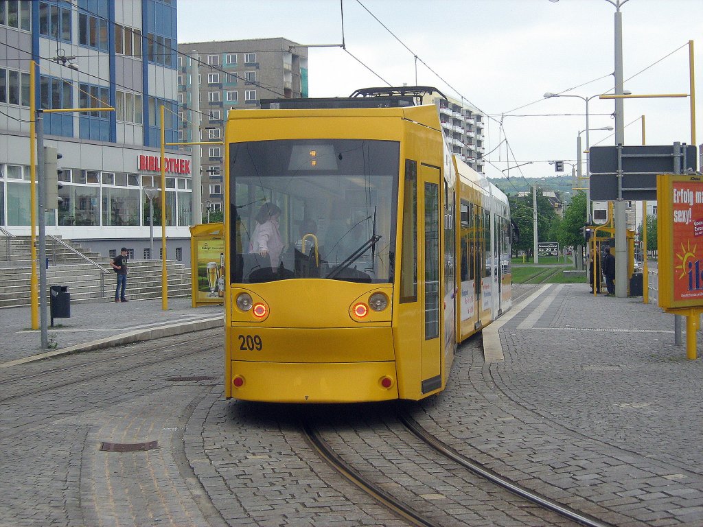 Niederflurwagen 209 auf der Linie 1, Gera 2010