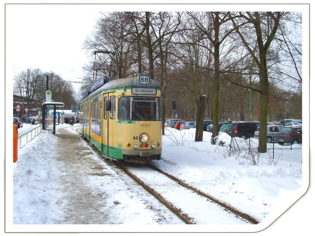 Tw 44 der SRS abfahrbereit in Friedrichshagen, 29.1.2010