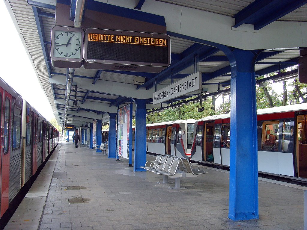 U-Bahnzge in Wandsbeck-Gartenstadt 2008