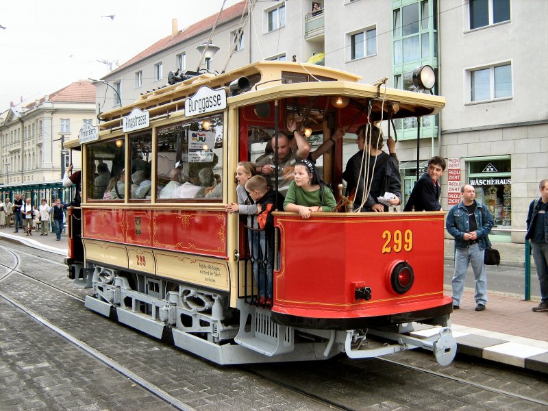 Hist. Strassenbahnwagen aus sterreich in Potsdam (Strassenbahnjubilum 2007)