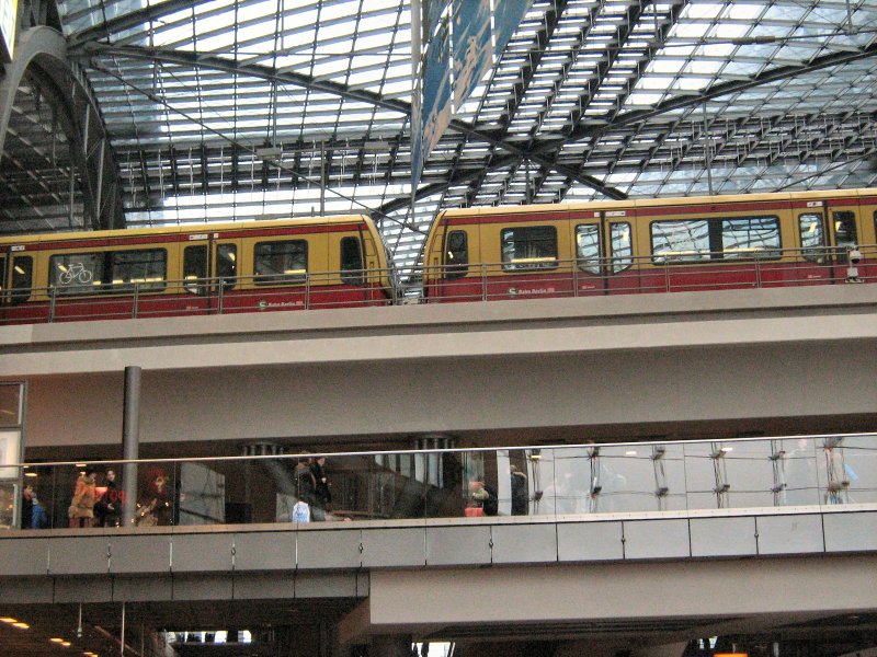 S-Bahn im Hauptbahnhof, Januar 2009