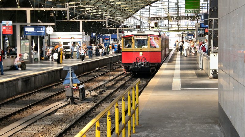 Stadtbahner im Ostbahnhof, 2007