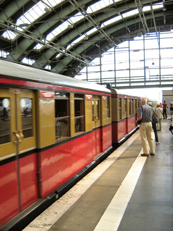 Stadtbahner im Ostbahnhof, 2007