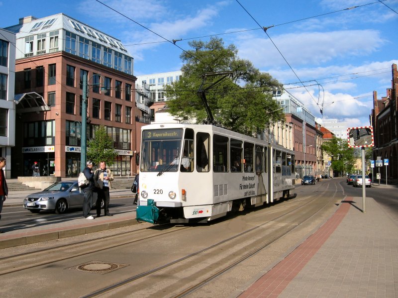 Tw 220 als Linie 3 in der Innenstadt, 2006