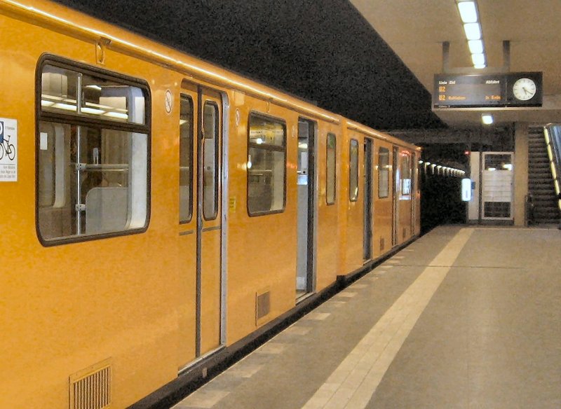 U-Bahnzug in Pankow, 2007